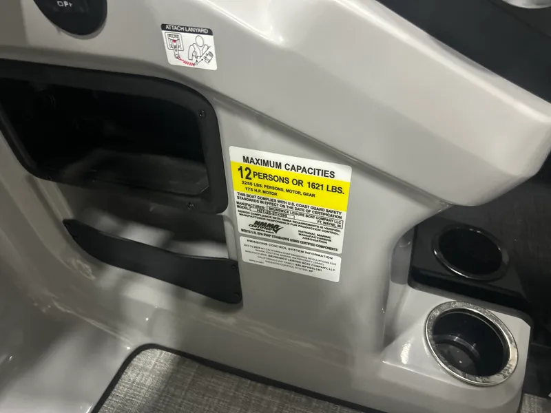 Slide: The Image of Harris 210 Cruiser 2025 - 15