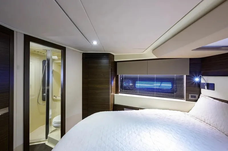 Slide: The Image of Azimut 50 FLY 2015 - 20