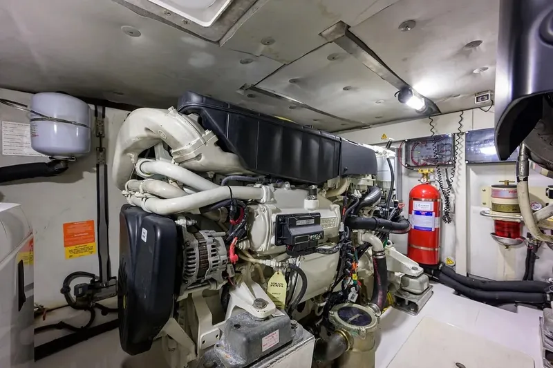 Slide: The Image of Azimut 50 FLY 2015 - 23