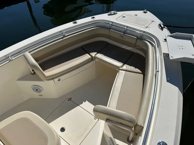 Slide: The Image of Cobia 261 CENTER CONSOLE 2018 - 50