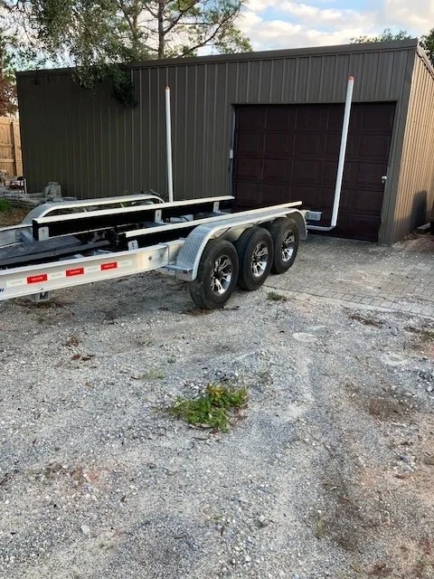 Slide: The Image of Cobia 261 CENTER CONSOLE 2018 - 64