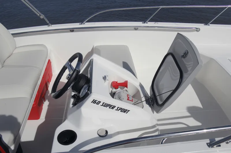 Slide: The Image of Boston Whaler 150 Montauk 2026 - 55