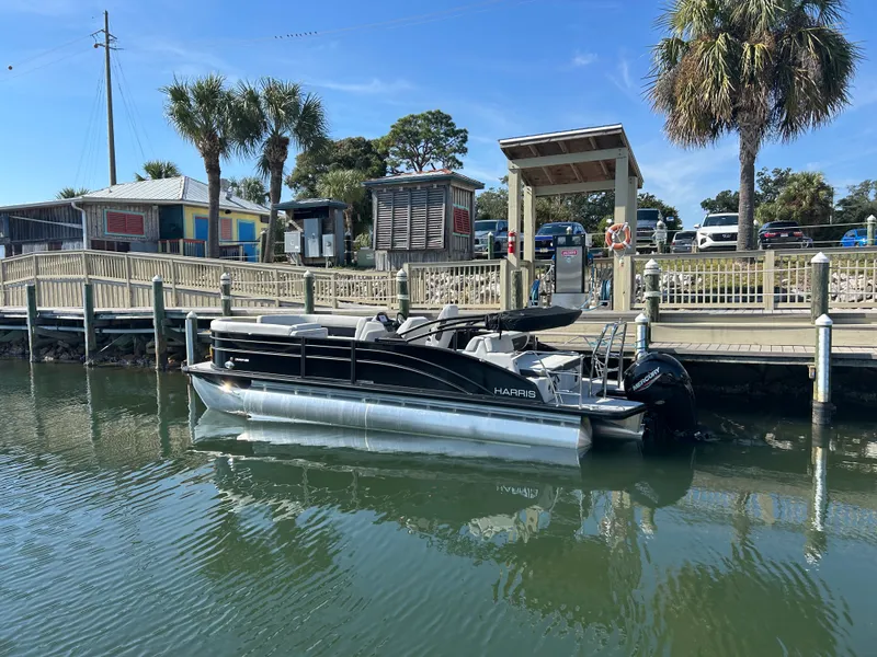 Slide: The Image of Harris Cruiser 230 2026 - 3