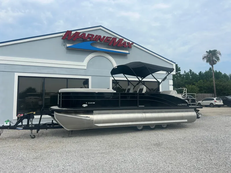 Slide: The Image of Harris Cruiser 230 2026 - 2