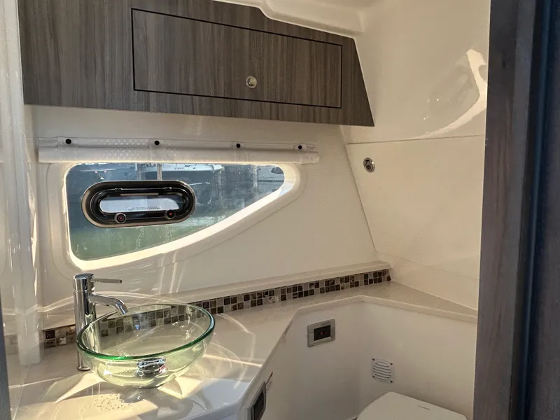 Slide: The Image of Sea Ray Sundancer 370 Outboard 2026 - 46