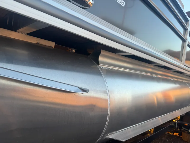 Slide: The Image of Harris Cruiser 250 2026 - 13