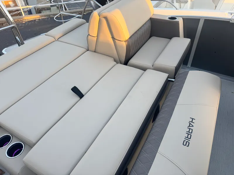 Slide: The Image of Harris Cruiser 250 2026 - 30