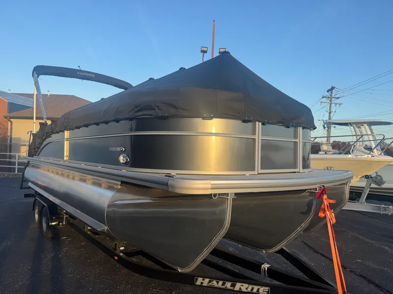 Slide: The Image of Harris Cruiser 250 2026 - 5