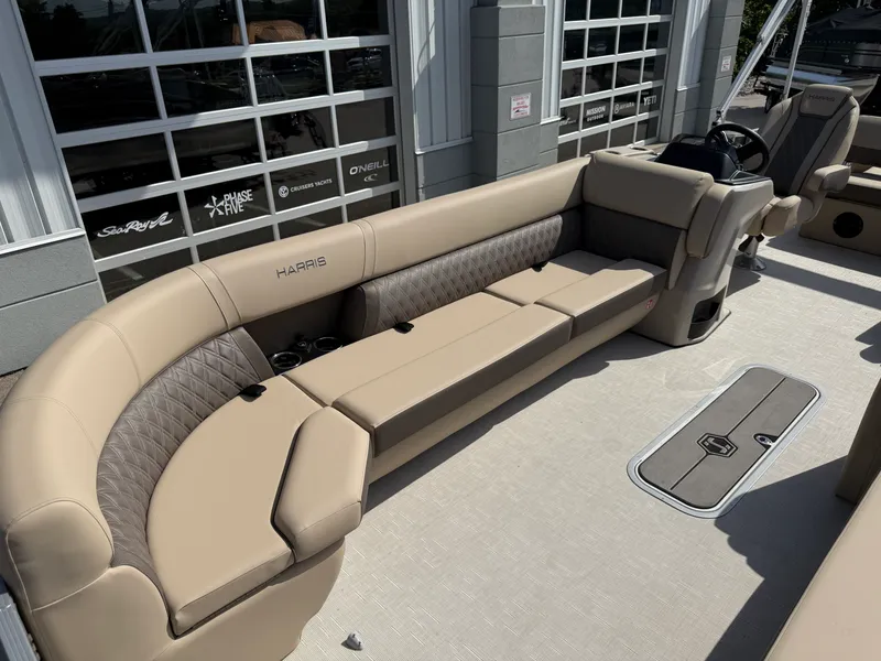 Slide: The Image of Harris Cruiser 250 2026 - 86