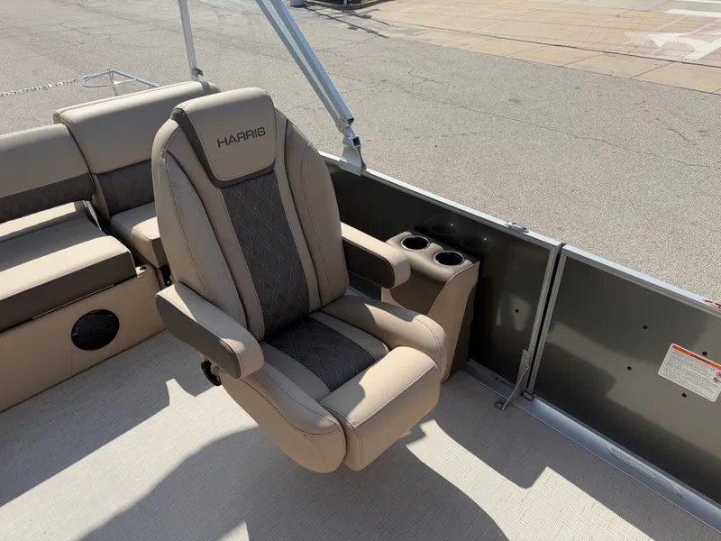 Slide: The Image of Harris Cruiser 250 2026 - 72