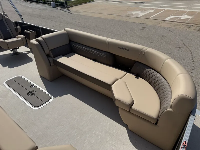 Slide: The Image of Harris Cruiser 250 2026 - 85