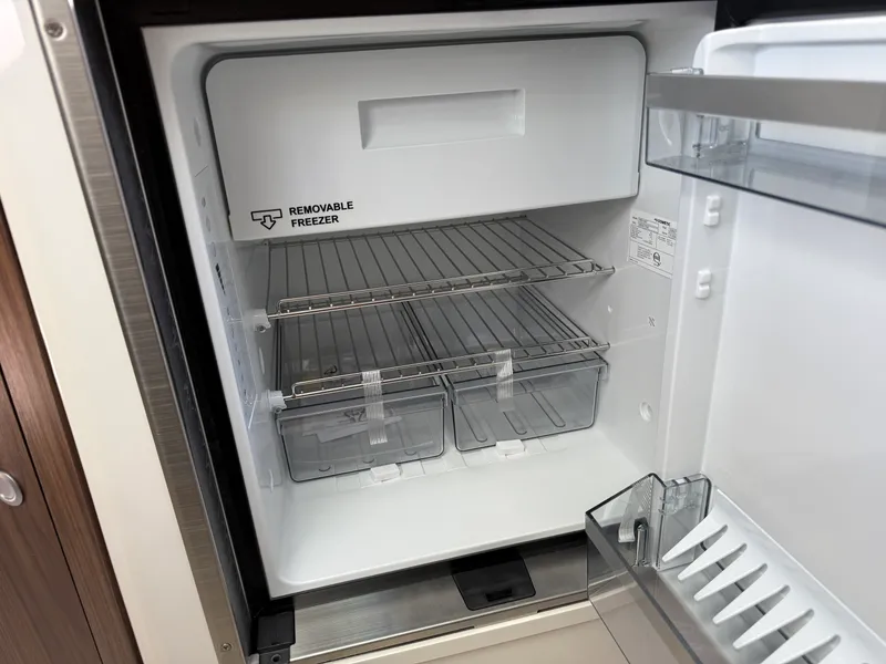 Slide: The Image of Boston Whaler 285 Conquest 2026 - 12