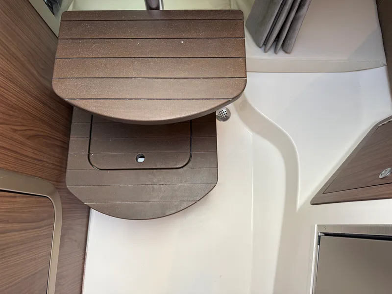 Slide: The Image of Boston Whaler 285 Conquest 2026 - 24