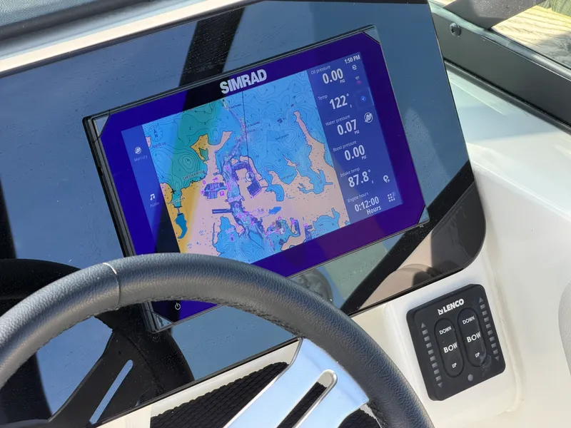 Slide: The Image of Sea Ray SDX 230 Outboard 2026 - 27