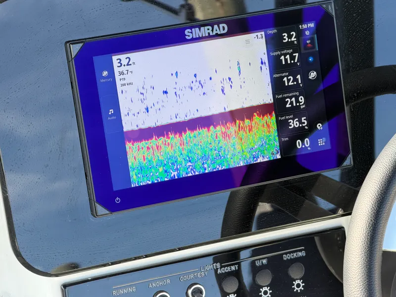 Slide: The Image of Sea Ray SDX 230 Outboard 2026 - 28