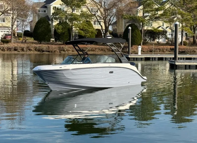 Slide: The Image of Sea Ray SDX 230 Outboard 2026 - 7