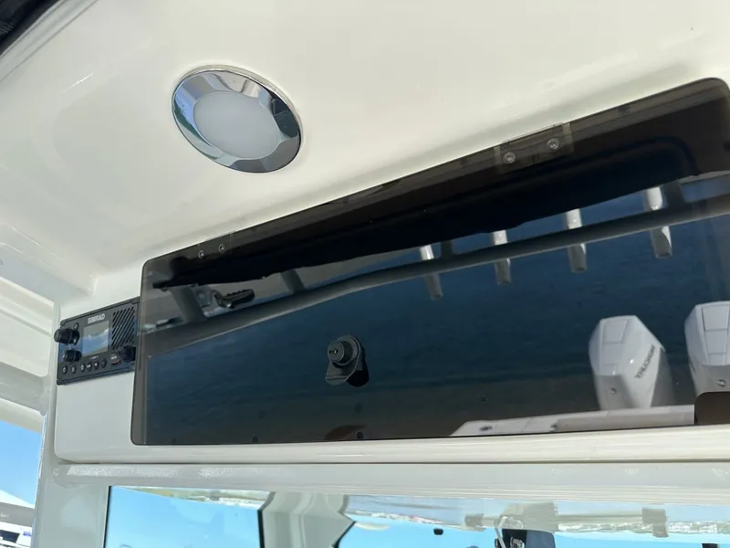 Slide: The Image of Boston Whaler 330 Outrage 2026 - 34