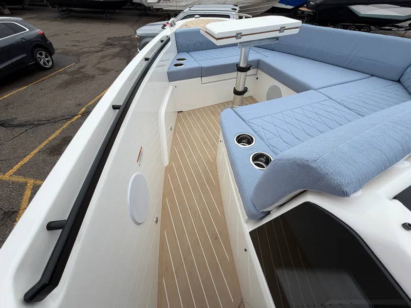 Slide: The Image of Saxdor 400 GTO 2026 - 84