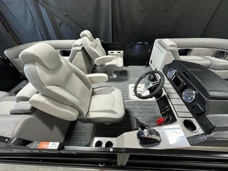 Slide: The Image of Premier 210 SUNSATION 2026 - 4