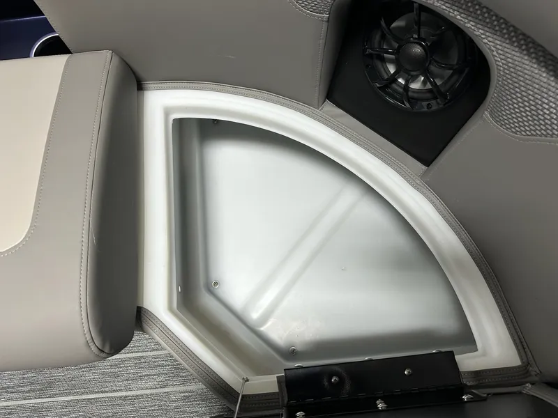 Slide: The Image of Premier 210 SUNSATION 2026 - 25