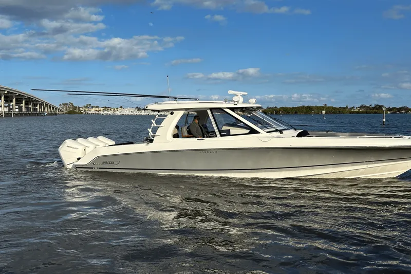 Slide: The Image of Boston Whaler 380 REALM 2024 - 1