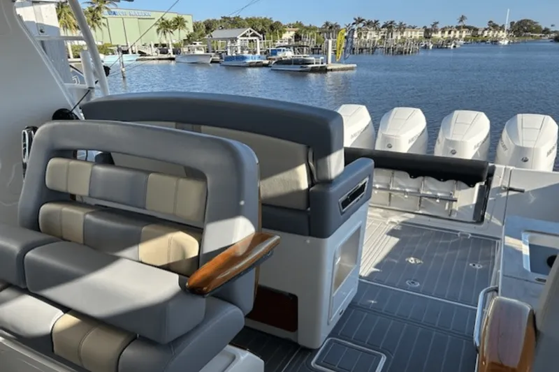 Slide: The Image of Boston Whaler 380 REALM 2024 - 16