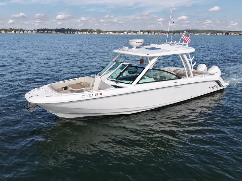 Slide: The Image of Boston Whaler 320 VANTAGE 2020 - 2
