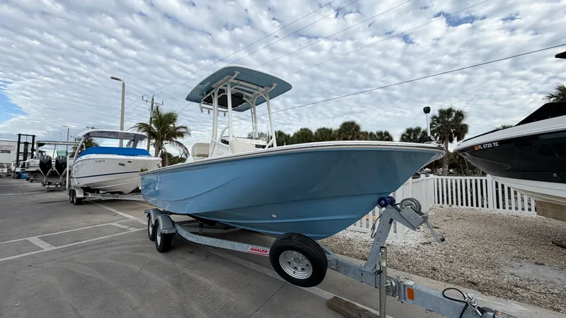 Slide: The Image of Boston Whaler 210 Montauk 2026 - 1