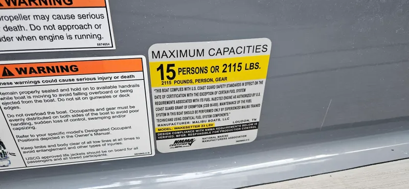 Slide: The Image of Malibu 23 LSV 2020 - 21