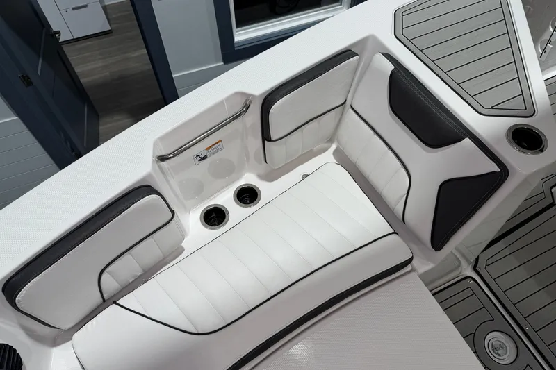 Slide: The Image of Yamaha 222 FSH Sport E 2026 - 25