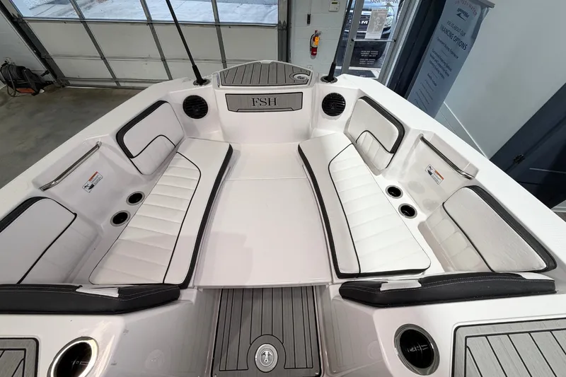 Slide: The Image of Yamaha 222 FSH Sport E 2026 - 23