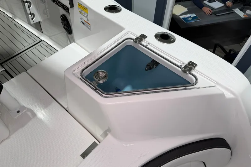 Slide: The Image of Yamaha 222 FSH Sport E 2026 - 8