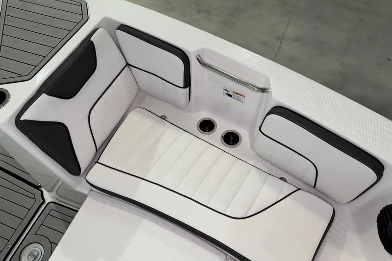Slide: The Image of Yamaha 222 FSH Sport E 2026 - 24