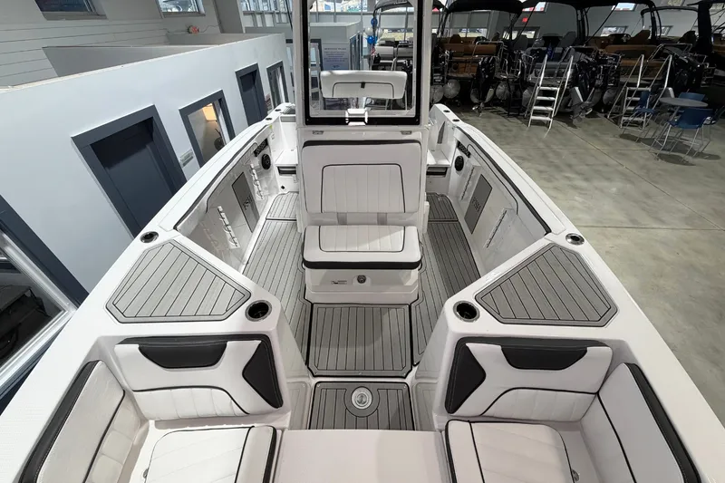 Slide: The Image of Yamaha 222 FSH Sport E 2026 - 18