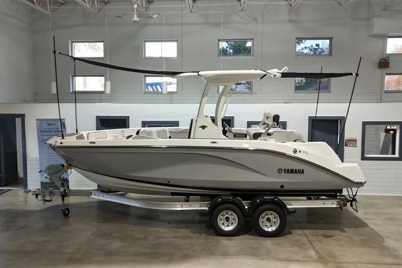 Slide: The Image of Yamaha 222 FSH Sport E 2026 - 1