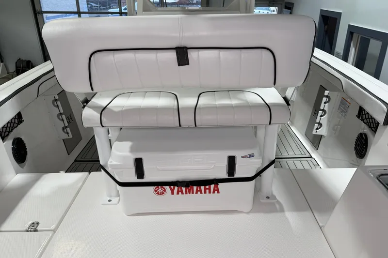 Slide: The Image of Yamaha 222 FSH Sport E 2026 - 11
