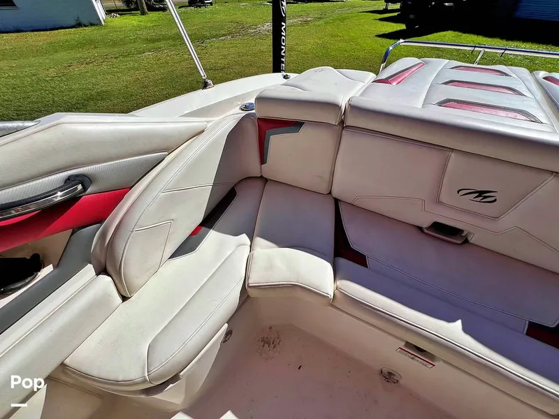 Slide: The Image of Monterey 234 FS 2011 - 13499080