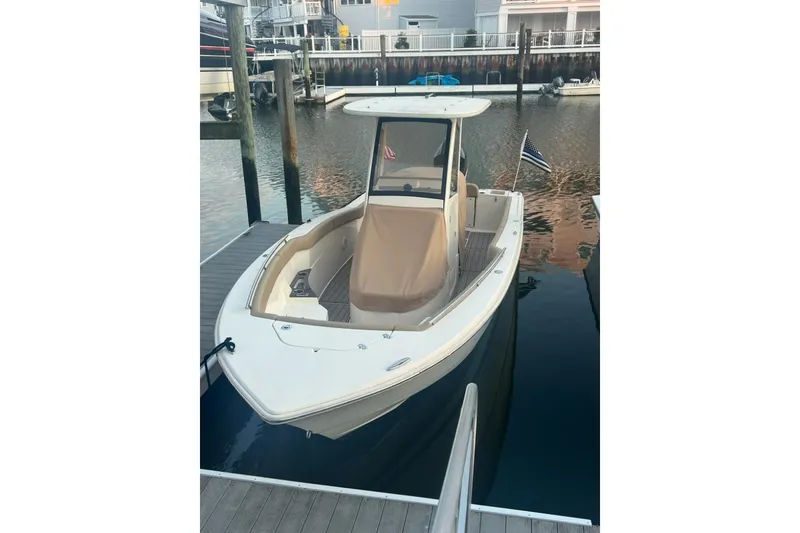 Slide: The Image of Scout 235 XSF 2019 - 3