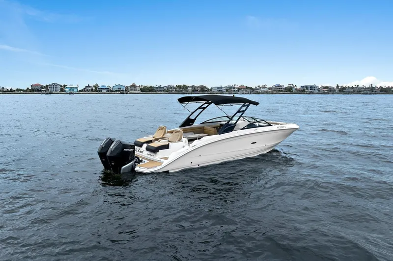 Slide: The Image of Sea Ray 290 SDX OUTBOARD 2022 - 2
