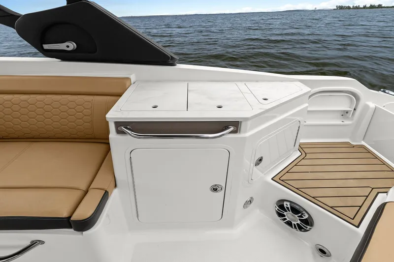 Slide: The Image of Sea Ray 290 SDX OUTBOARD 2022 - 23