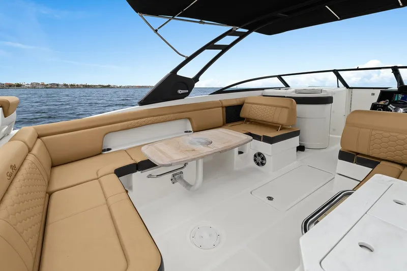 Slide: The Image of Sea Ray 290 SDX OUTBOARD 2022 - 25