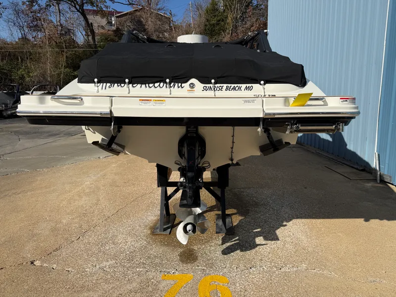 Slide: The Image of Sea Ray 270 SD 2023 - 6