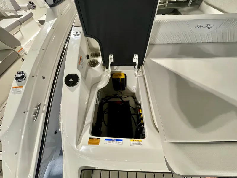 Slide: The Image of Sea Ray SDX 270 Outboard 2026 - 3