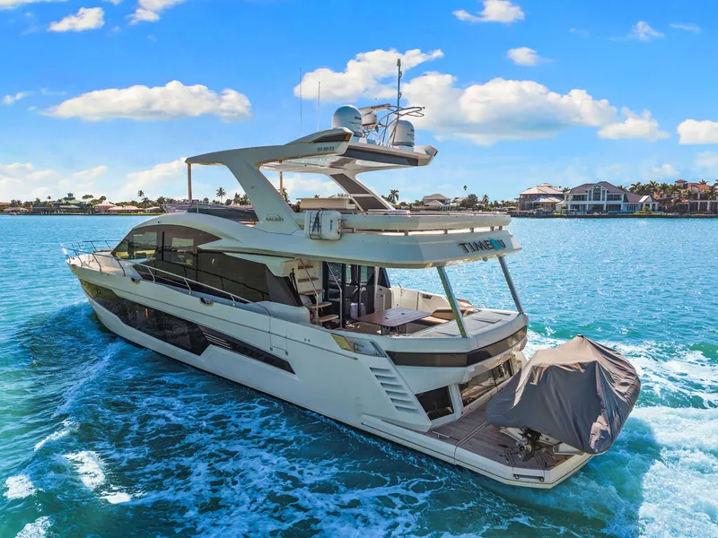 Slide: The Image of Galeon 680 FLYBRIDGE 2020 - 17