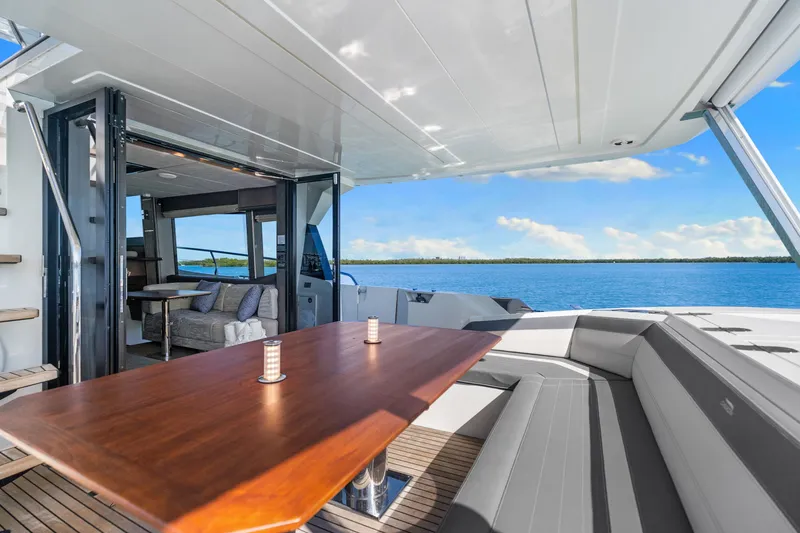 Slide: The Image of Galeon 680 FLYBRIDGE 2020 - 52