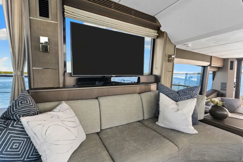 Slide: The Image of Galeon 680 FLYBRIDGE 2020 - 73