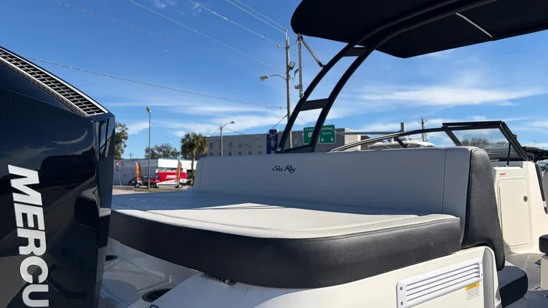 Slide: The Image of Sea Ray SPX 210 Outboard 2026 - 10