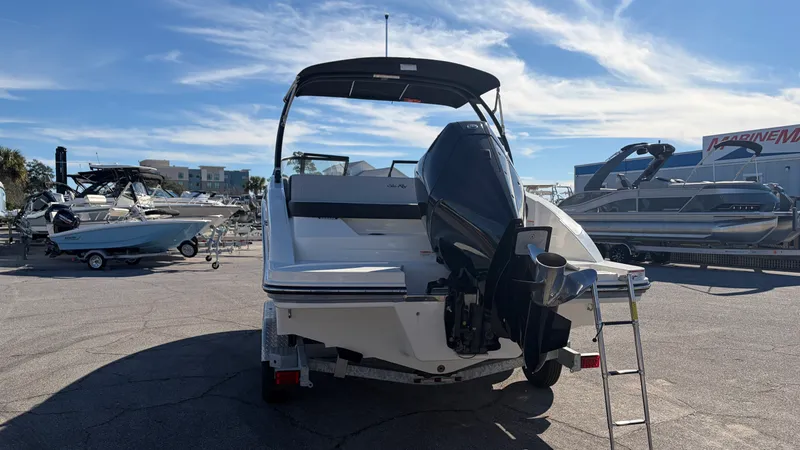 Slide: The Image of Sea Ray SPX 210 Outboard 2026 - 7