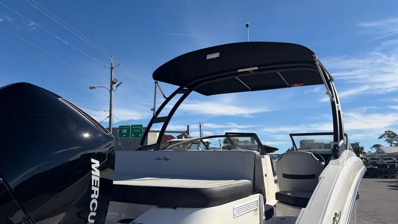 Slide: The Image of Sea Ray SPX 210 Outboard 2026 - 9