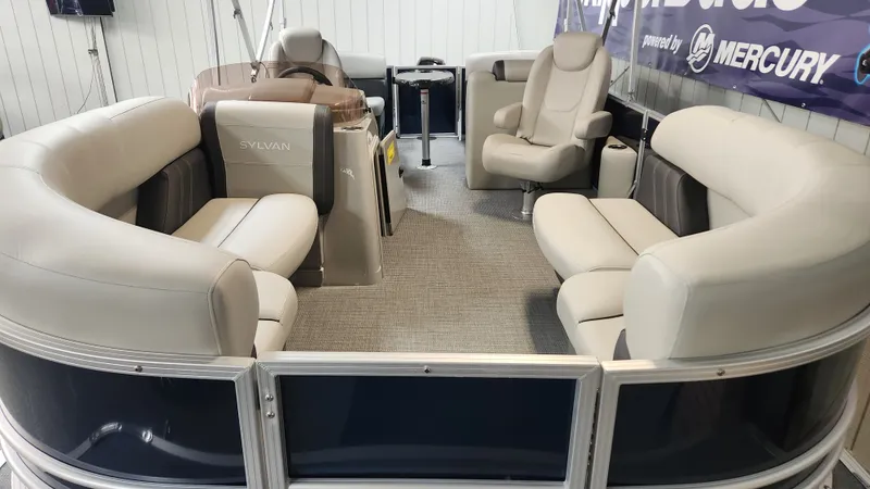 Slide: The Image of Sylvan MIRAGE 820 2026 - 9